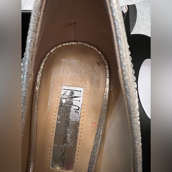 I.N.C. Zitah Pearl Gold Pumps - Picture 11 of 12